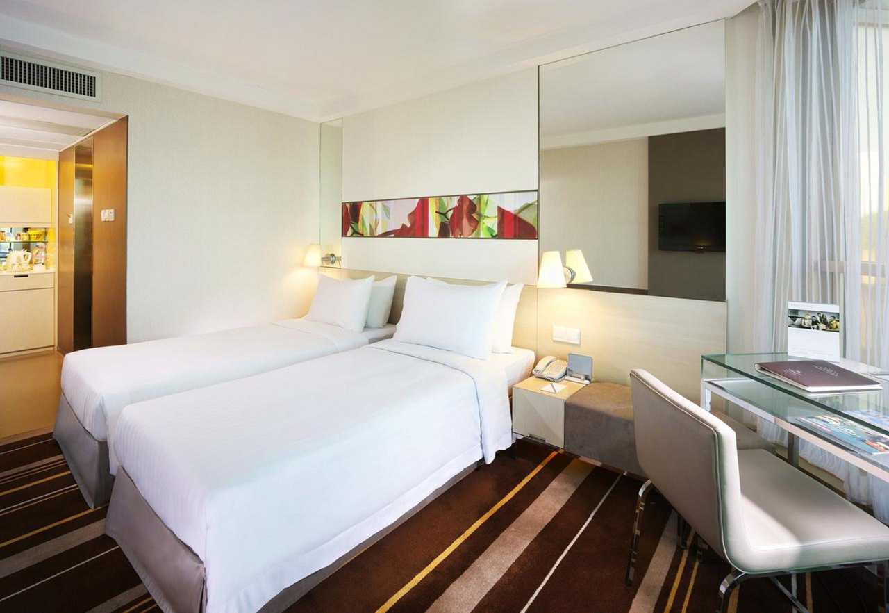 Royal Pacific Hotel and Towers - Hong Kong hotel