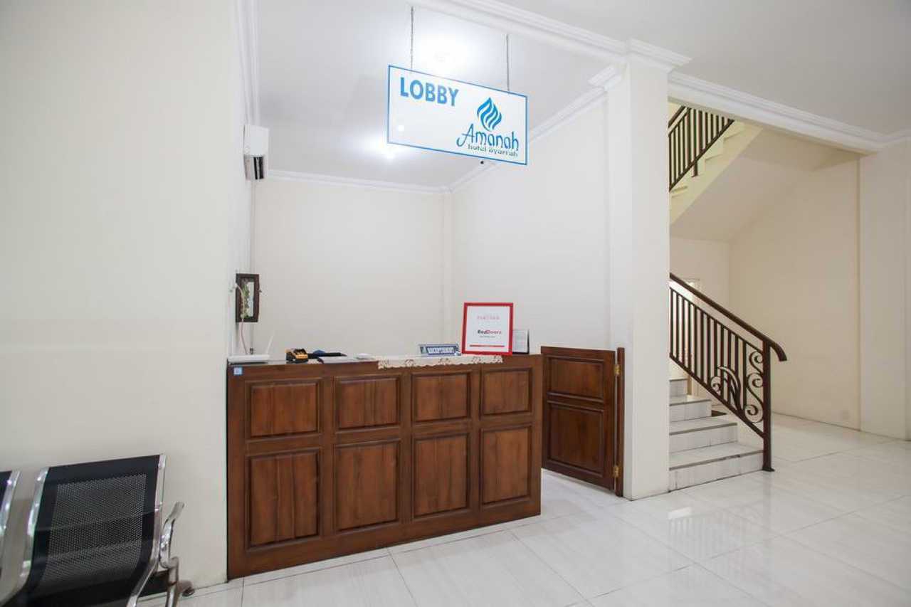 RedDoorz near Alun Alun Bangil - Pasuruan โรงแรม