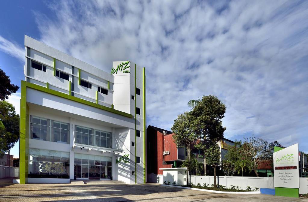 Whiz Sudirman Cilacap - Cilacap hotel