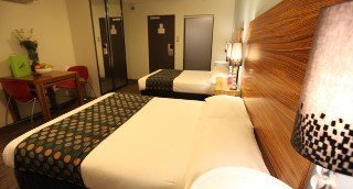 Abey Hotel - Sydney โรงแรม