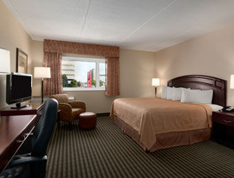 RAMADA WINNIPEG HOTEL - VISCOUNT GORT - Winnipeg hotel