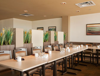 RAMADA WINNIPEG HOTEL - VISCOUNT GORT - Winnipeg hotel