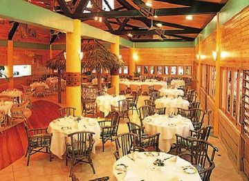 Mana Island Resort - Mana Island hotel