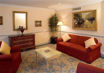 Le Claridge Champs-Elysees Fraser Suites - Paris โรงแรม