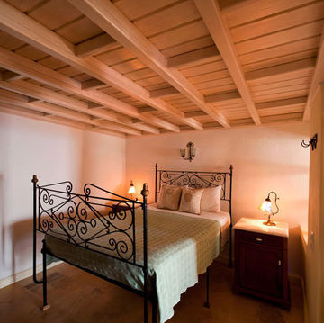 Nefeles Luxury Suites - Santorini | Thira hotel