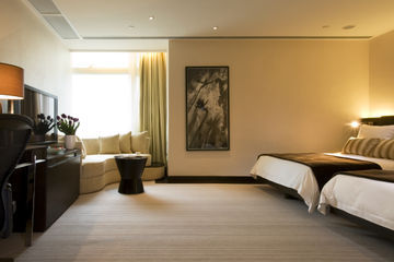 LKF By Rhombus - Hong Kong hotel