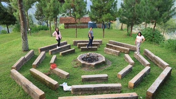 Mulberry Hill by The Lodge - Bandung hotel