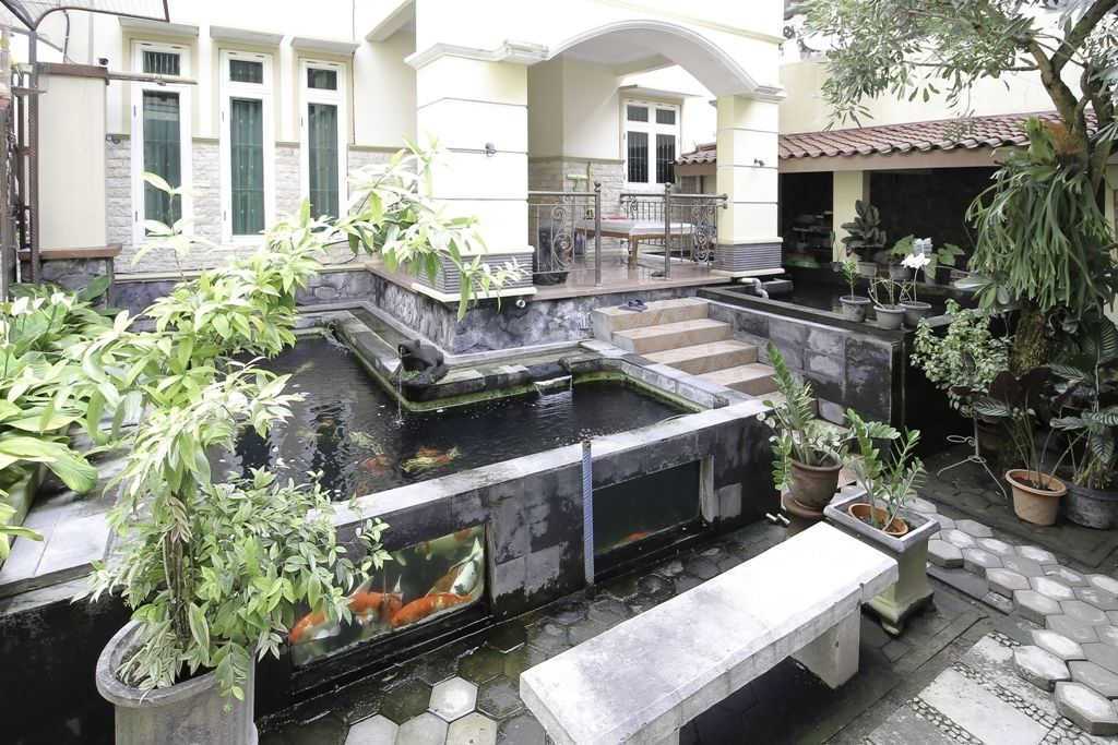 RedDoorz Plus near STIE YKPN - Yogyakarta hotel