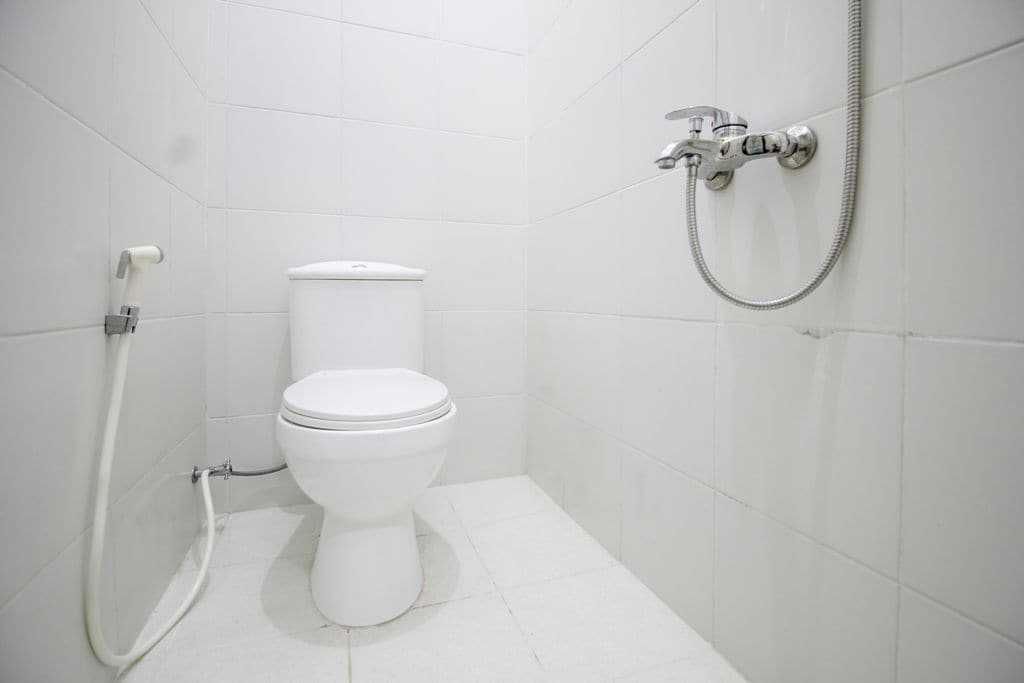 RedDoorz Plus near STIE YKPN - Yogyakarta hotel