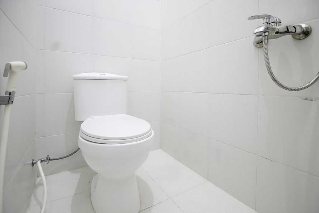 RedDoorz Plus near STIE YKPN - Yogyakarta hotel
