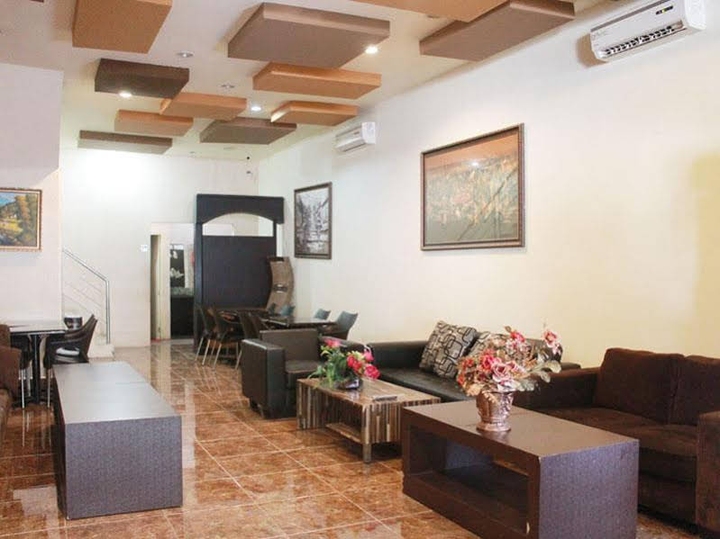 Hotel Paramount Makassar - Makassar | Ujung Pandang hotel