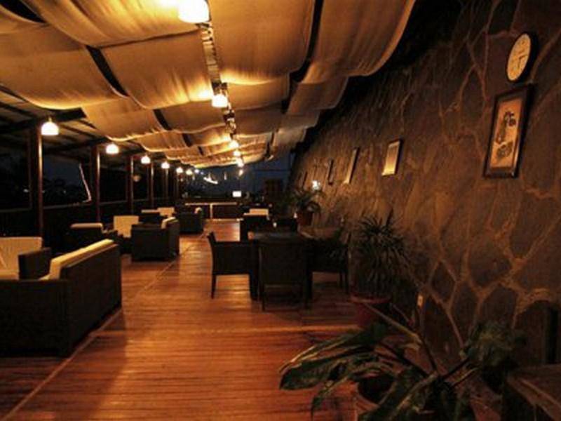 Dago Heuvel Resort - Bandung hotel