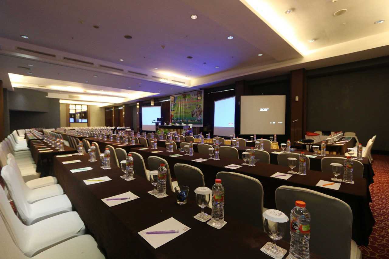 Java Paragon Hotel & Residence - Surabaya hotel