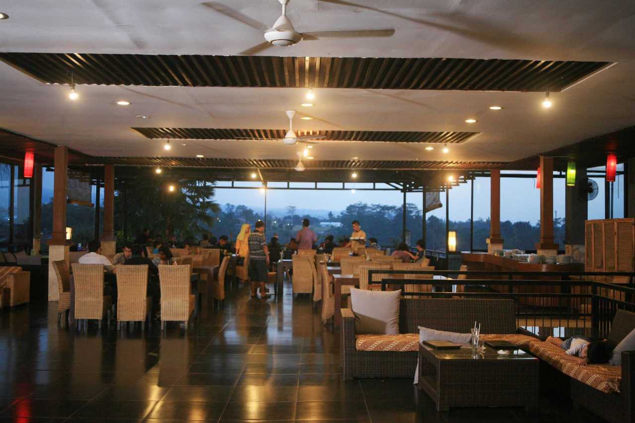BUKIT GUMATI BATUTULIS CAFE & RESTO - Bogor hotel