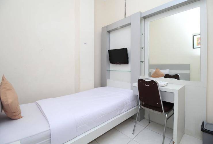 Myzone Guest House - Semarang hotel