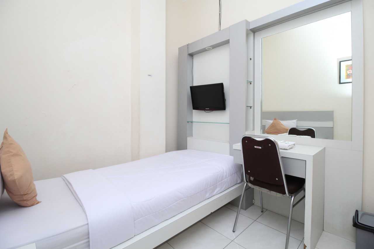 Myzone Guest House - Semarang hotel