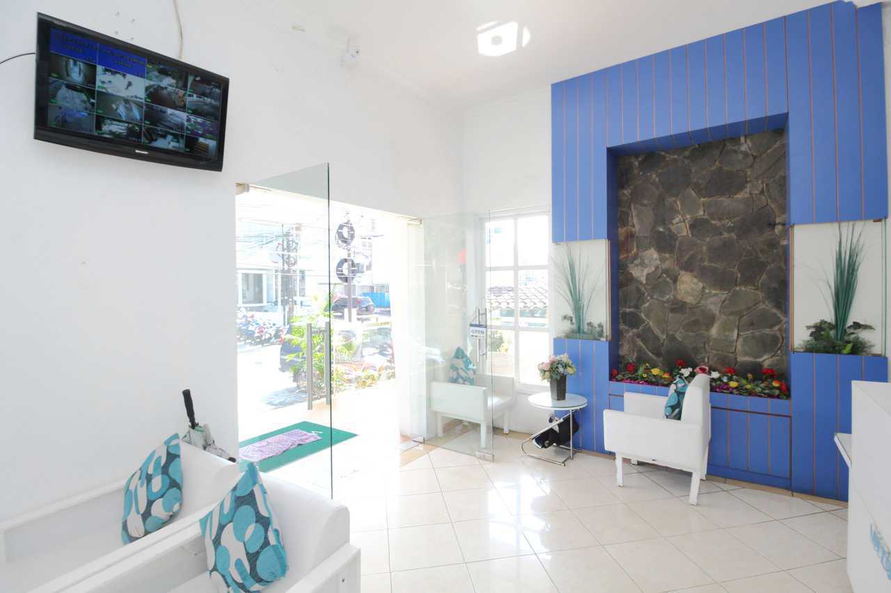 Myzone Guest House - Semarang hotel