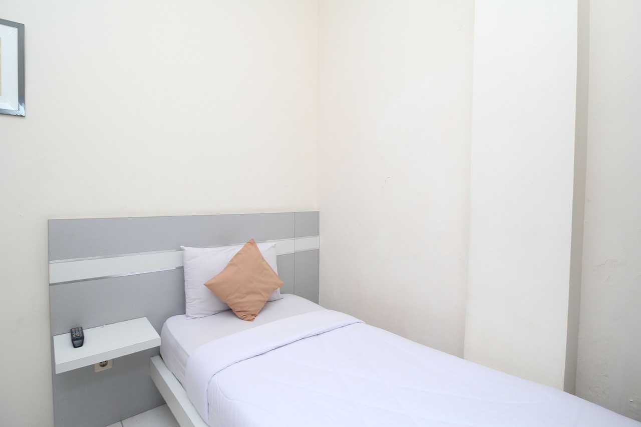 Myzone Guest House - Semarang hotel