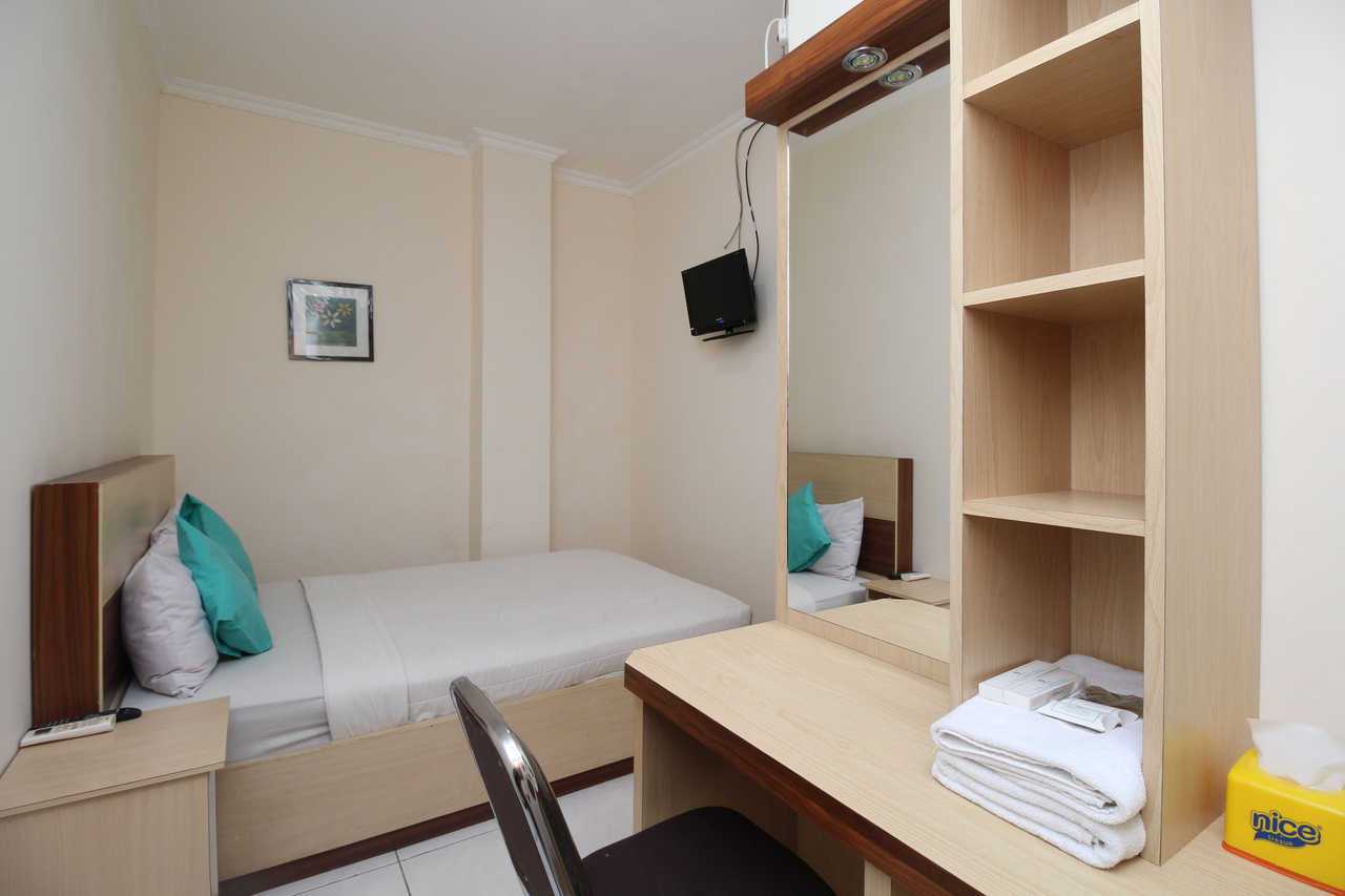 Myzone Guest House - Semarang hotel