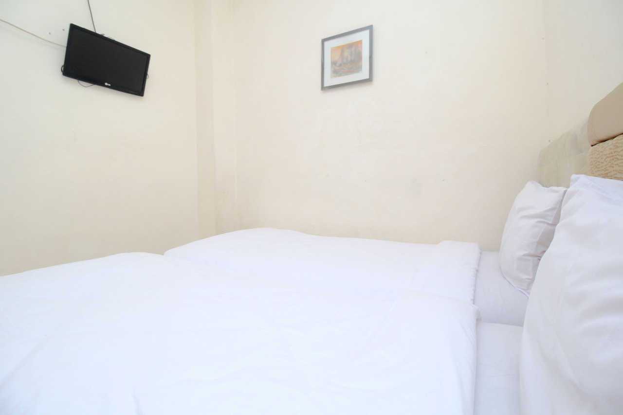 Myzone Guest House - Semarang hotel