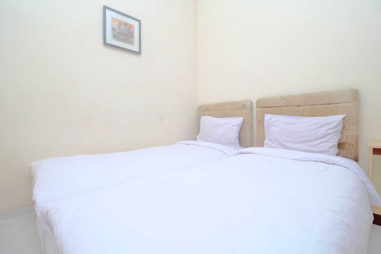 Myzone Guest House - Semarang hotel
