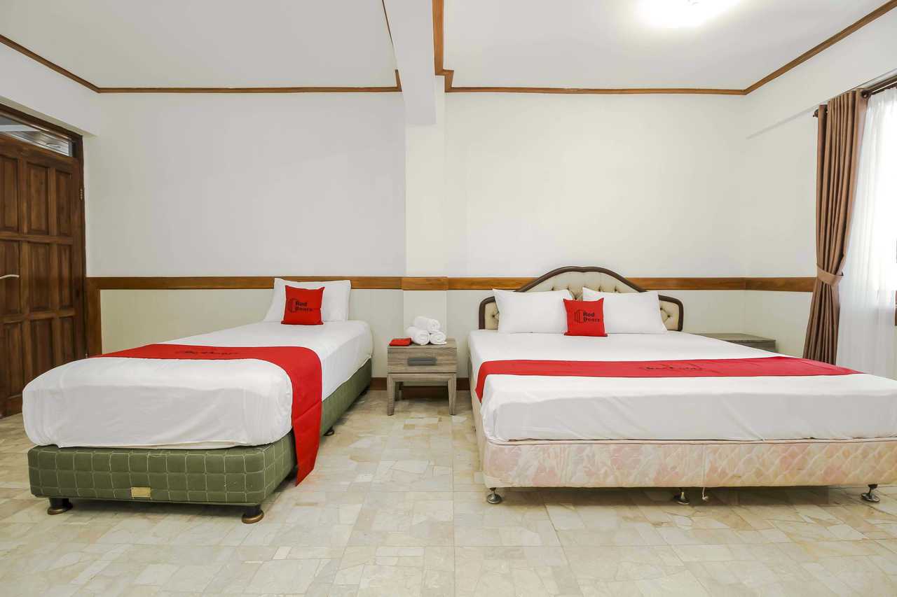 Reddoorz Plus Near Politeknik Negeri Bandung - Bandung hotel