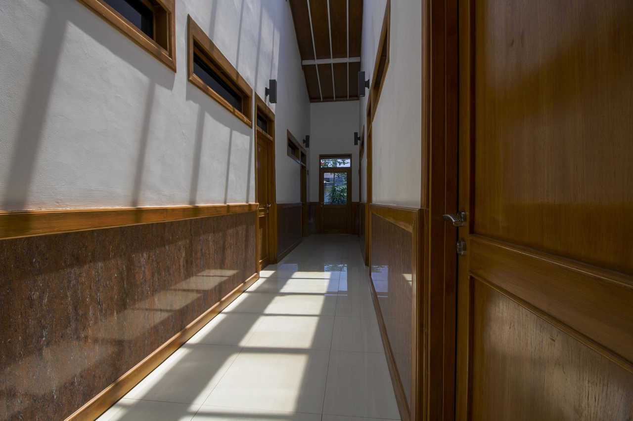 Reddoorz Plus Near Politeknik Negeri Bandung - Bandung hotel