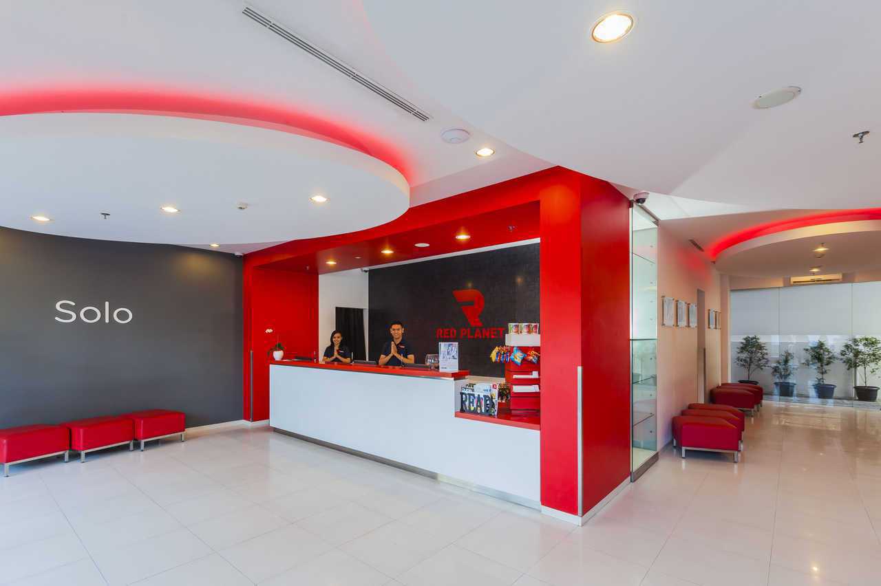 Red Planet Solo - Solo | Surakarta โรงแรม
