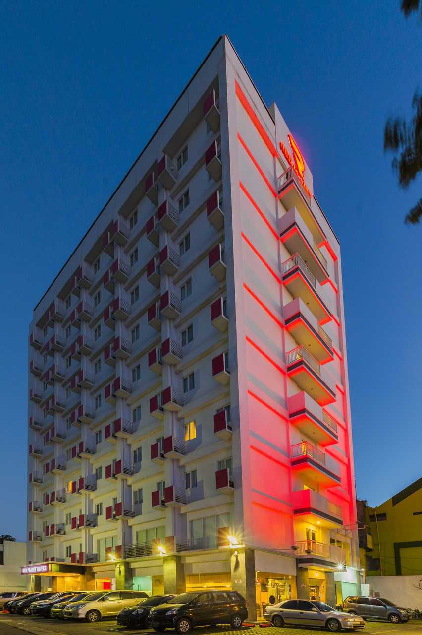 Red Planet Solo - Solo | Surakarta โรงแรม