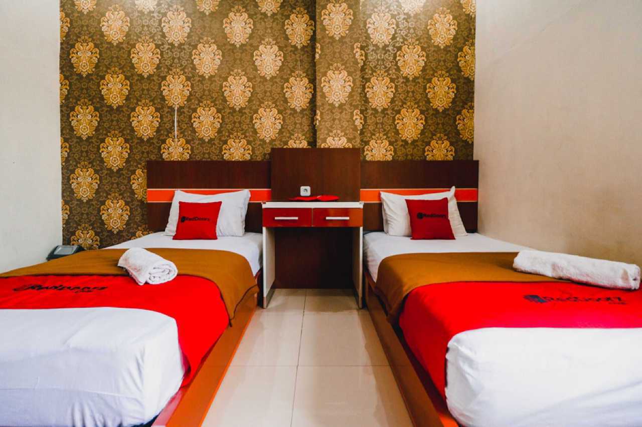 RedDoorz Plus @ AP Pettarani - Makassar | Ujung Pandang hotel