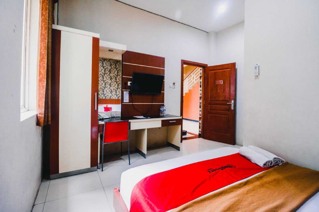 RedDoorz Plus @ AP Pettarani - Makassar | Ujung Pandang hotel