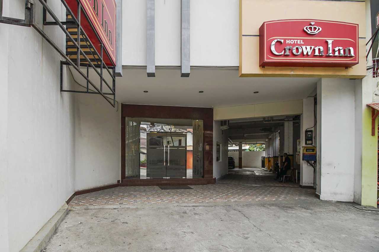 RedDoorz Plus @ Karebosi Area 2 - Makassar | Ujung Pandang hotel