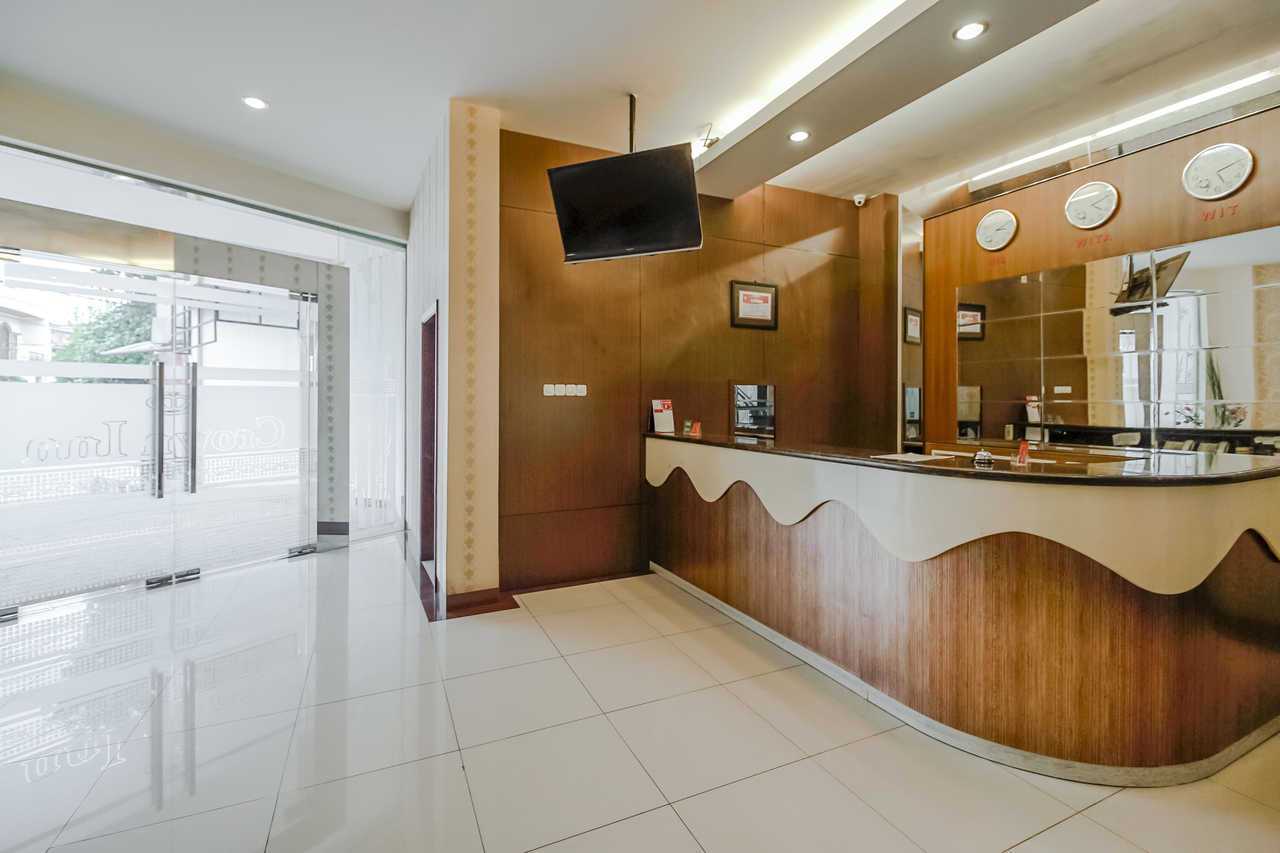 RedDoorz Plus @ Karebosi Area 2 - Makassar | Ujung Pandang hotel