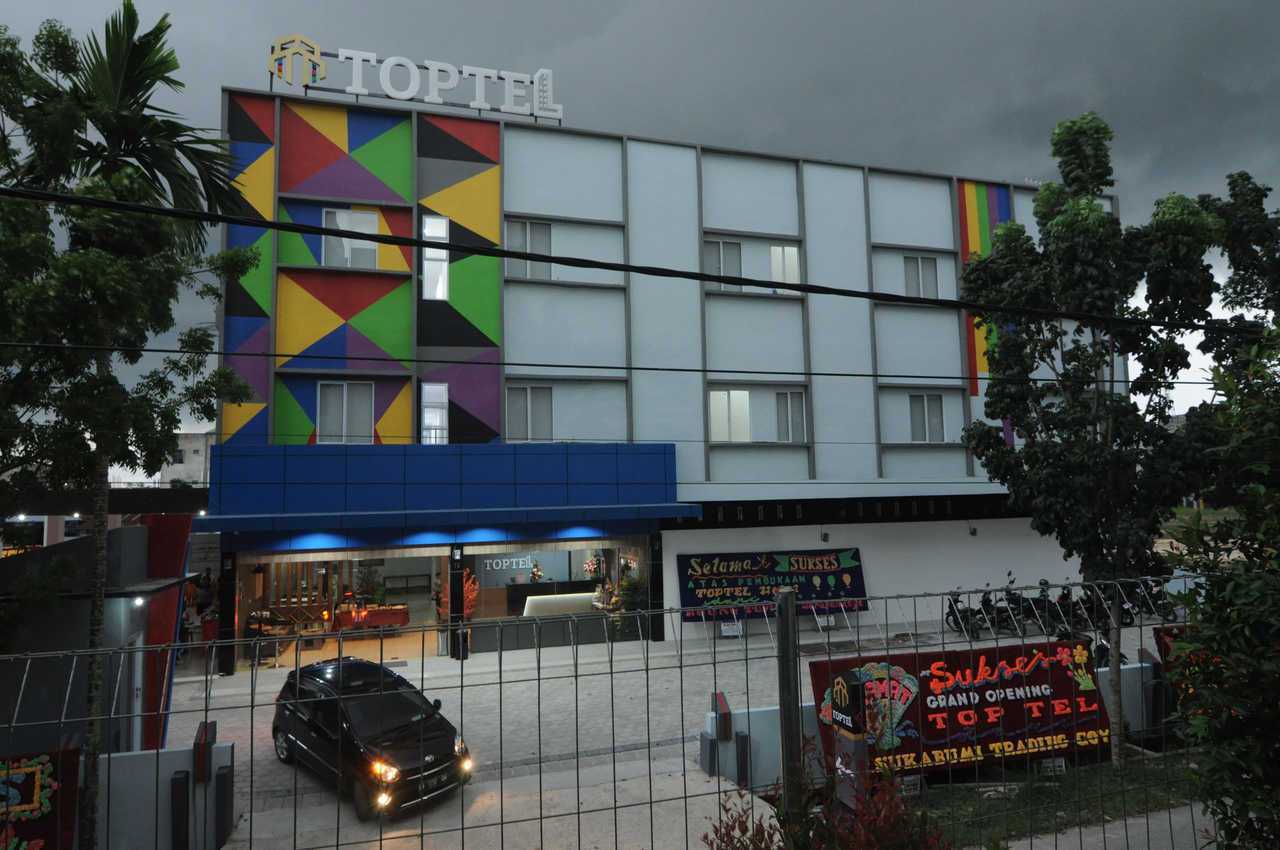 TOPTEL HOTEL - Pekanbaru โรงแรม