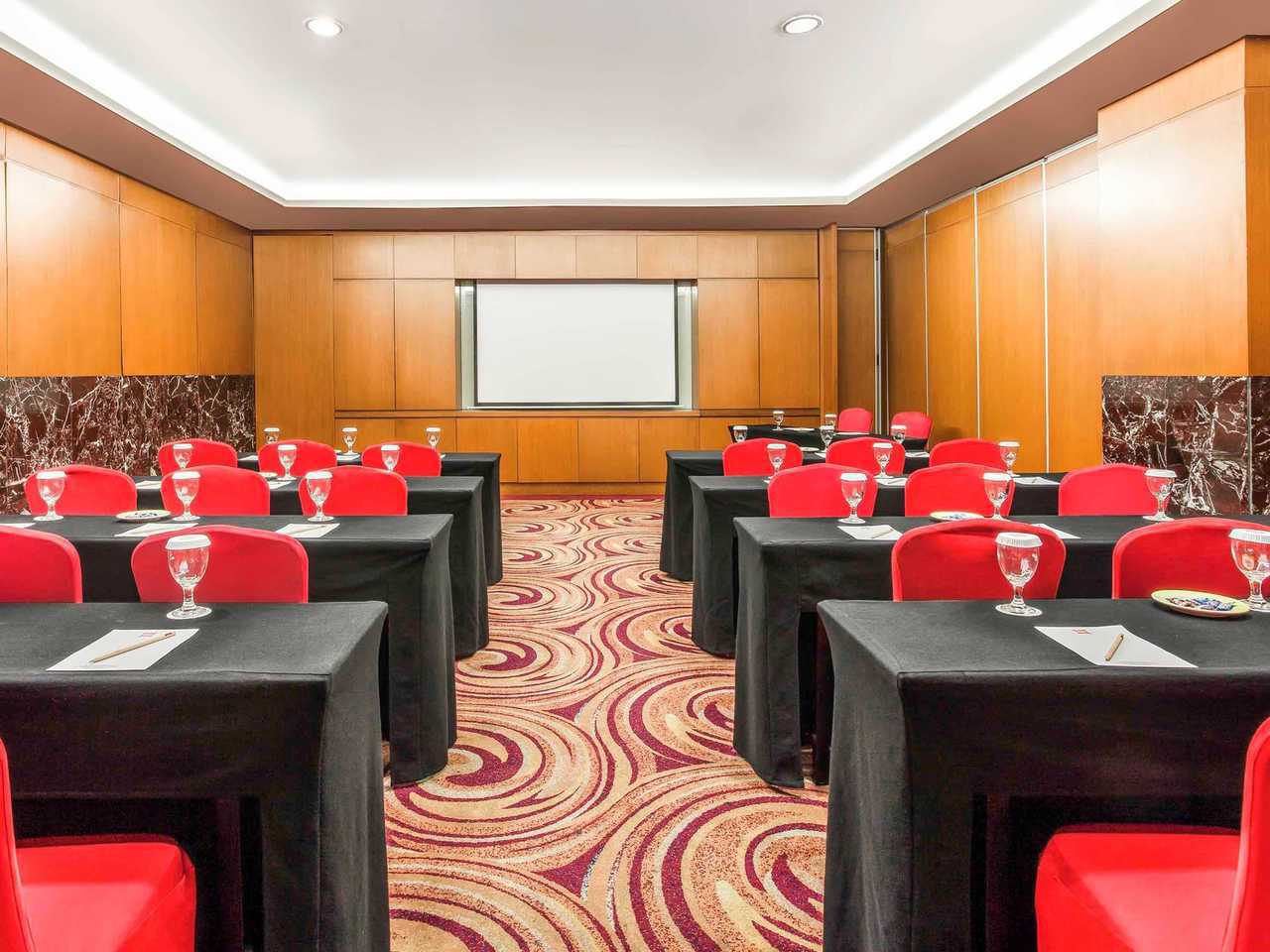 Ibis Simpanglima - Semarang โรงแรม