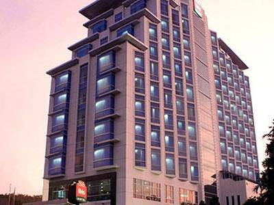 Ibis Simpanglima - Semarang โรงแรม