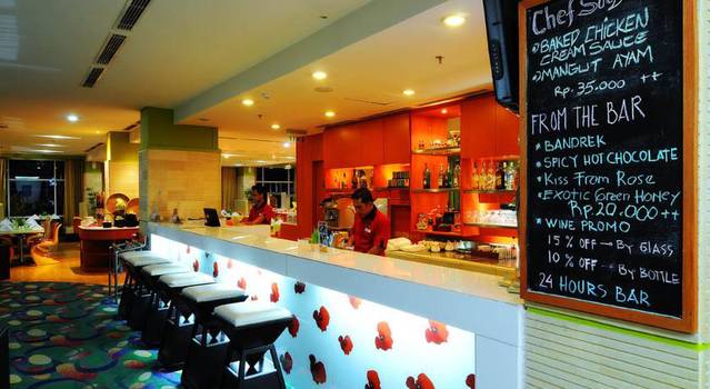 Ibis Simpanglima - Semarang โรงแรม