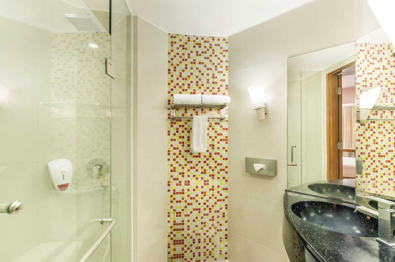 Ibis Simpanglima - Semarang โรงแรม