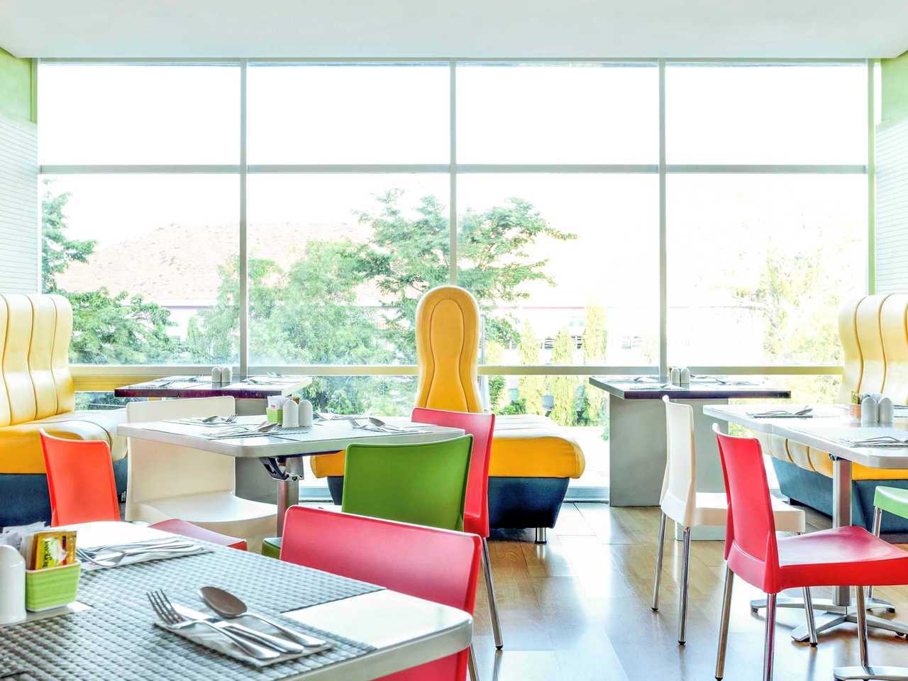 Ibis Simpanglima - Semarang โรงแรม
