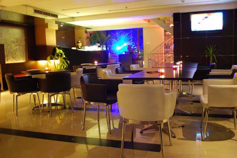 Simpang Lima Residence - Semarang โรงแรม
