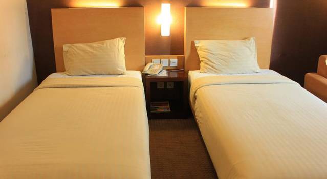 Simpang Lima Residence - Semarang โรงแรม
