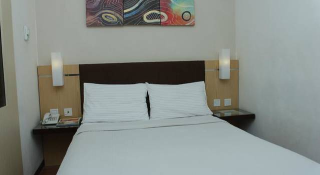 Simpang Lima Residence - Semarang โรงแรม
