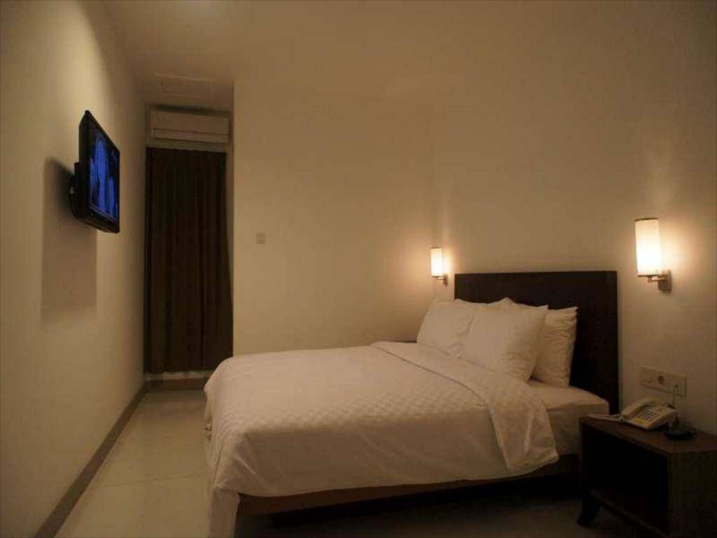 Hello Hotel - Semarang hotel