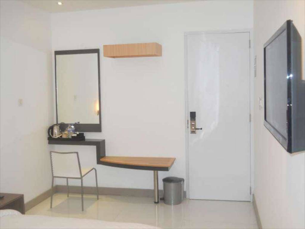 Hello Hotel - Semarang hotel
