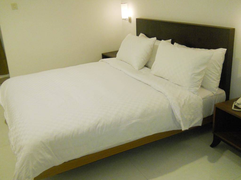 Hello Hotel - Semarang hotel