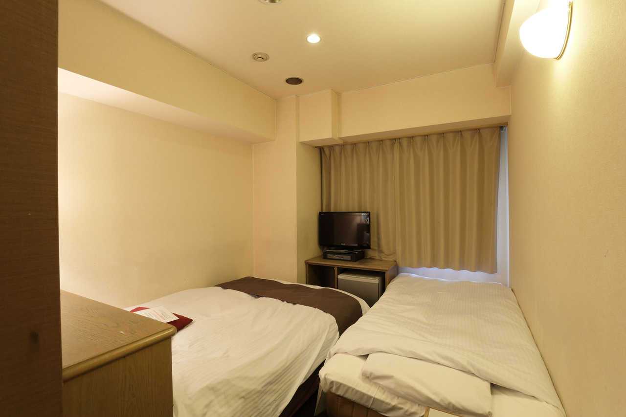 Hotel Shinsaibashi Lions Rock - Osaka โรงแรม