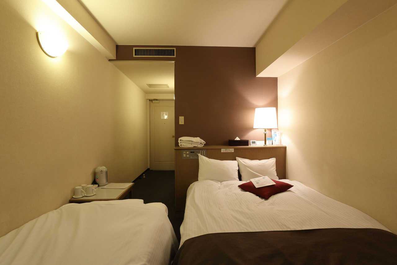 Hotel Shinsaibashi Lions Rock - Osaka โรงแรม