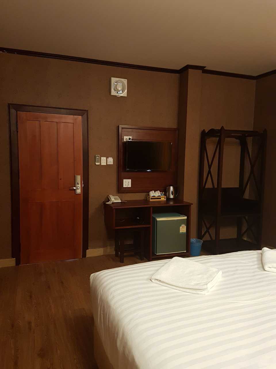 Sinnakhone - Vientiane โรงแรม